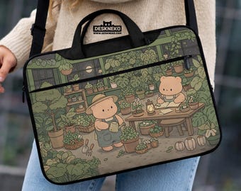 Funda para portátil y bolso de hombro con diseño de oso adorable para escritorios acogedores, funda para ordenador con estilo cottagecore botánico, funda para MacBook con estética anime kawaii.