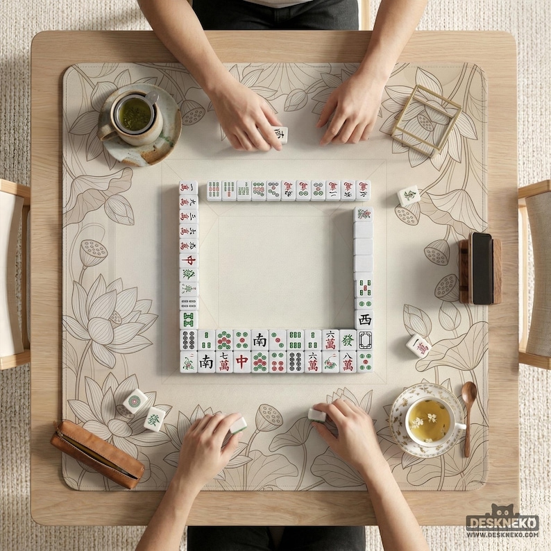 Puede incluir: Un letrero de madera r&uacute;stica con el texto "Welcome to our home" en letras blancas. El letrero presenta un acabado envejecido y un dise&ntilde;o sencillo y acogedor, perfecto para la decoraci&oacute;n de la entrada.