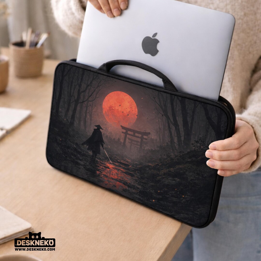 Samurai Notebook Samurai Laptop Sleeve: Shoulder Bag Case, Samurai Red Moon Padded ...