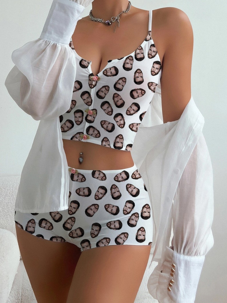 Photo Custom Appliques Notched Neckline Lingerie Set,