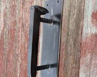 Rustic Railroad Spike Barn Door Handle, Barn Door Pull, Industrial Door Handle, Industrial Farmhouse Decor