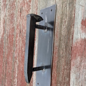 Rustic Railroad Spike Barn Door Handle, Barn Door Pull, Industrial Door Handle, Industrial Farmhouse Decor