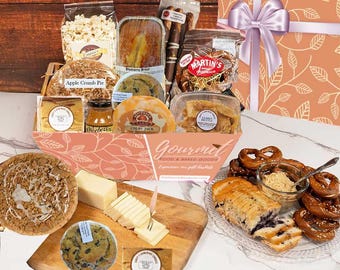 Personalized Gifts | Customized Gifts | Food Gift Baskets  | Personalized gifts, an assortment of Amish baked and gourmet foods loved by all