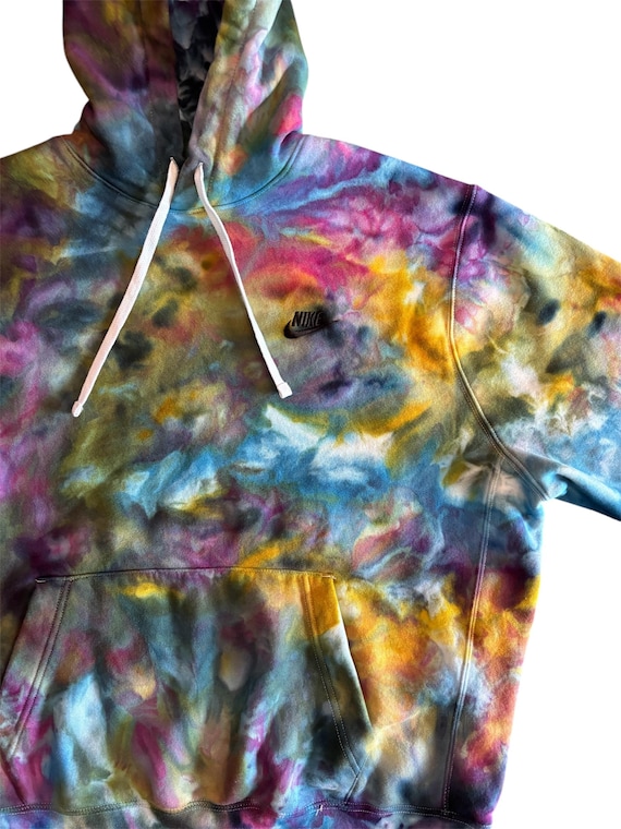 nike tie dye fleece
