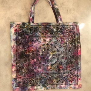 sac fourre-tout bandana imprimé cachemire teint glacé | Sac cabas en coton tie-dye cousu main