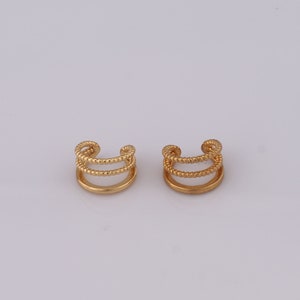 Gold Non Piercing Cartilage Clip Earrings,18K Gold Filled Cuff Earrings,Hypoallergenic Huggie Hoop,Gift for Her