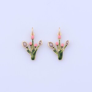 Colgante de flor esmaltada bañada en oro de 18 quilates, dijes de planta con circonita cúbica dorada, dijes de flores para hacer pulseras, collares y bisutería.