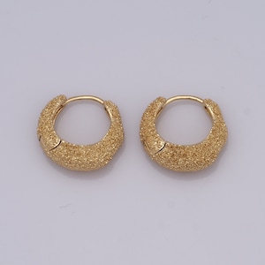 Gold Hoop Earrings,18K Gold Filled Huggie Hoop Earrings,Hoop Earrings,Hypoallergenic Huggie Hoop,Gift for Her