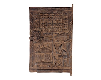 Bellissima porta Dogon in legno intagliato (Mali, Africa Occidentale)