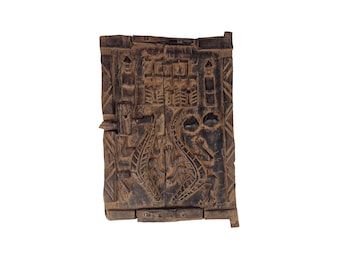 Bellissima porta Dogon in legno intagliato (Mali, Africa Occidentale)