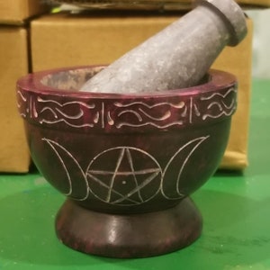 Mortar & Pestles : Soapstone/ Ceramic