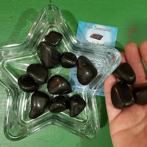 Tumbled Black Tourmaline stones (Brazil) & charging plates (India) - Grounding