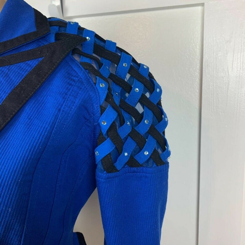 Vintage 80s IIF Cropped Weaved Shoulder Jacket Ladies Mid Century Rockability Mid Century Ladies Festival Club Street Wear