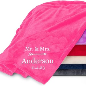 Personalized Couple Blanket with Name and Anniversary Date Super Soft and Cozy Mr and Mrs Custom Blanket for Couples Gifts for Husband Wife