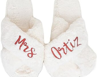 Personalized Fluffy Bridal Slippers - Open-Toe Bride Squad Slippers - Cozy & Furry House Slippers for  Bridesmaids, Girlfriend, Sister, Mom