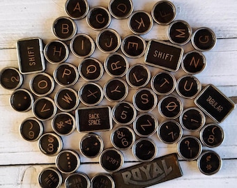 Vintage Royal Typewriter Keys From the 1920's, Serial Number X-1194752 ...