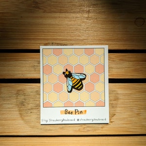 Bee enamel pin