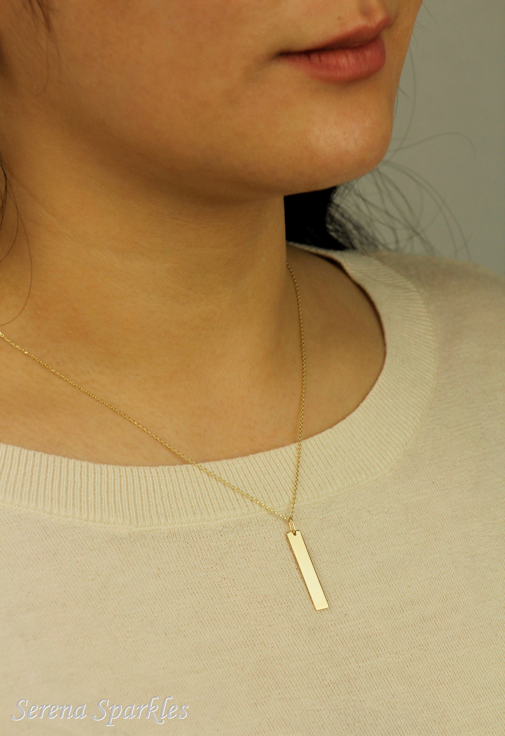 Flat vertical sale bar necklace