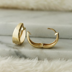 10k Solid Gold Huggie Earrings, Huggie Earrings for Gift, Hammered