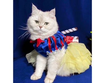 Robe de princesse chat inspirée de Blanche-Neige, costume d'Halloween chat, robe de soirée cosplay chat avec une barrette à cheveux arc, vêtements de tenue d'anniversaire pour animaux de compagnie