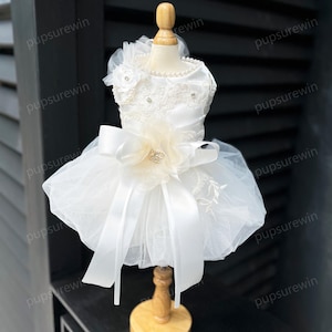Hochzeitshundekleid, Blumenmädchen Brautweißes Tüllkleid für Katzen und große Hunde, Benutzerdefinierte Haustierkleidung, Geburtstags-Outfit-Welpen-Prinzessin Kostüm