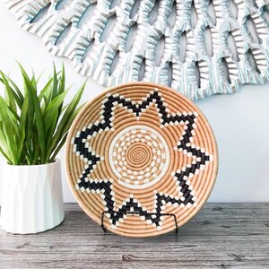 African Wall Rwanda Basket/ Boho Hanging wall basket/ Woven wall art/ Fruit bowl/ Woven African Basket/ Decorative Basket/ Gift for Mom