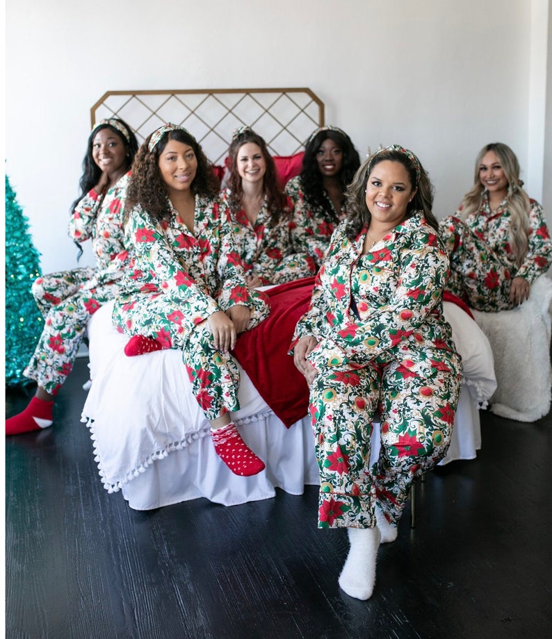 Baroque Holiday long sleeve Pajamas Set image 1