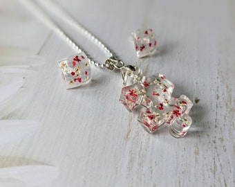Real Flower Jewellery Set, Red Flower Necklace, Small Hypoallergenic Earrings, Nature Jewellery, Nature Lover Gift, Mother Birthday Gift