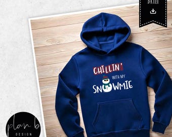 Archivo trazador, muñeco de nieve, invierno, Chillin with my Snowmie, nieve, camisa infantil, SVG, PNG, JPG