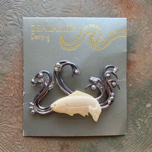 Vintage Zealandia Designs Handcrafted Sterling Silver Fish Brooch