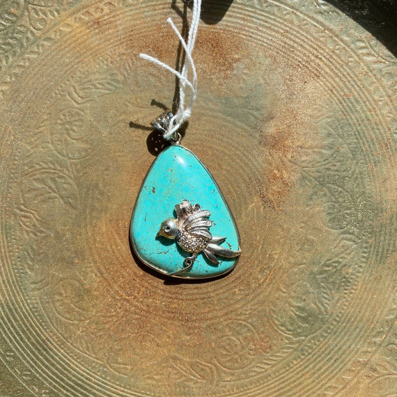 Vintage 1960’s Turquoise Bird Pendant Necklace - image 2