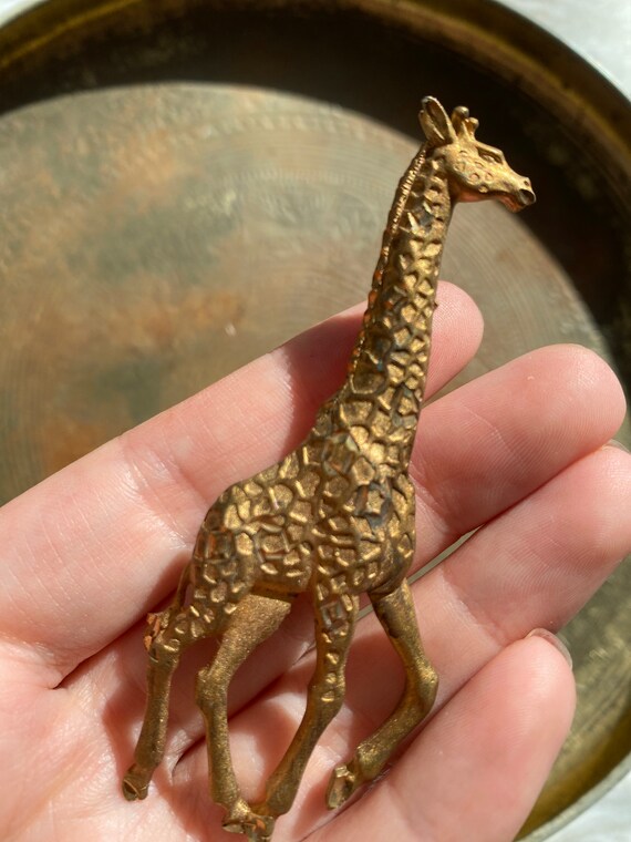 Vintage 1950’s Gold Tone Giraffe Brooch Pin - image 6