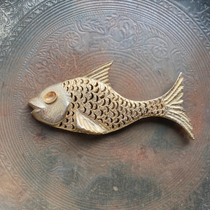 Vintage Gold Tone Fish Brooch Pin, 4.25 inches long