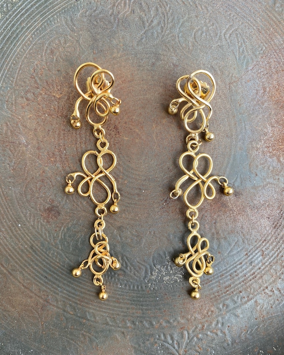 Vintage Gold Tone Dangle Earrings, Costume Jewelry - image 1