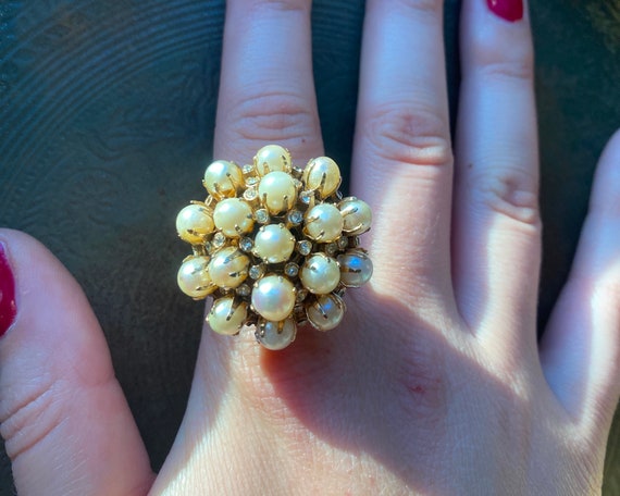 Vintage Rhinestone and Faux Pearl Ring Costume Je… - image 1