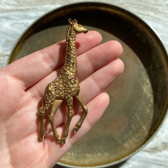 Vintage 1950’s Gold Tone Giraffe Brooch Pin - image 3