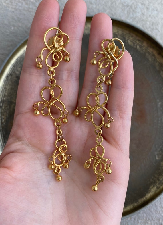 Vintage Gold Tone Dangle Earrings, Costume Jewelry - image 3