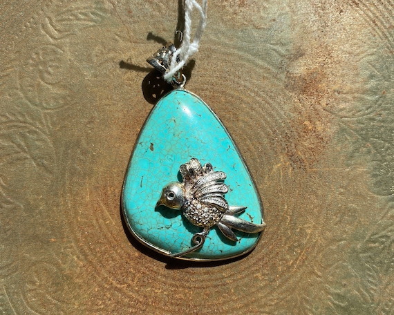 Vintage 1960’s Turquoise Bird Pendant Necklace - image 1