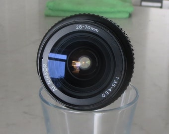 AF Nikkor 28-70mm f/3.5-4.5D Zoom Lens