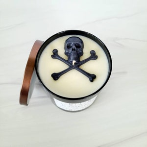Skull & Crossbones Premium Hand Poured Soy Candle - Halloween - Pirates - Skeleton