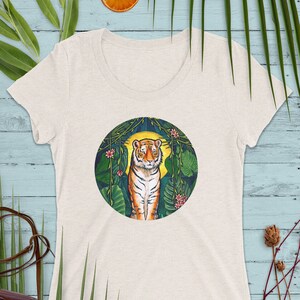 Men's Ladies T SHIRT cool Art Tiger Wasp crazy insect scary string bite