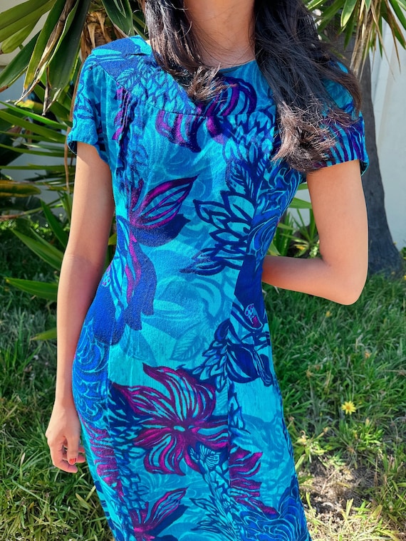 Vintage 1960s Hawaiian Maxi Dress | Blue Floral T… - image 5