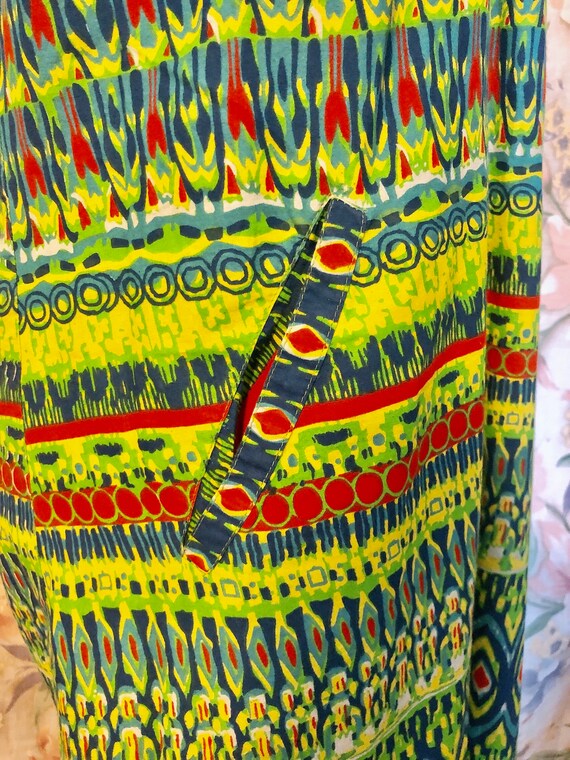 2000s BIBA Hippie Boho Chic VNeck Shift Dress Gem