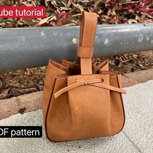 PDF pattern dumpling clutch bag - leather DIY - leather pattern - Youtube tutorial