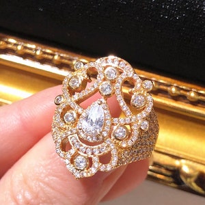 Anello di fidanzamento con baguette in stile Art Déco vintage in cristallo