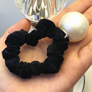 White Jumbo Pearl Black Velvet Elastic Hair Tie Pony Tie Accessories Hairband Hair Jewellery