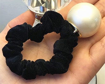 ヴィンテージCHANEL シルバー ヘアクリップ ヴィンテージCHANEL シルバー ヘアクリップ