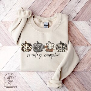 Country Pumpkin Fall Crewneck Halloween Pumpkin Sweatshirt Cute Halloween Shirts Fall Pullover Cow Print Pumpkin Patch Halloween Shirts