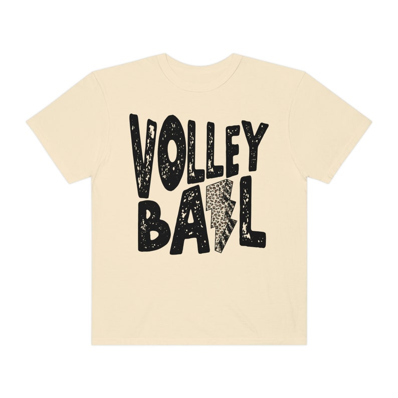 Volleyball Shirts Comfort Colors Tshirts Retro Volleyball T-Shirt Volleyball TShirt Game Day Tees Sports Team Volleyball Mama Mom Coach Gift Ivory