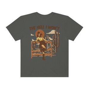 Cowgirl Shirt Western Distressed Retro Graphic Tee Cowboy Tshirt Comfort Colors T-Shirt Oversized Vintage Rodeo Tee Country Songs T Shirt Pepper